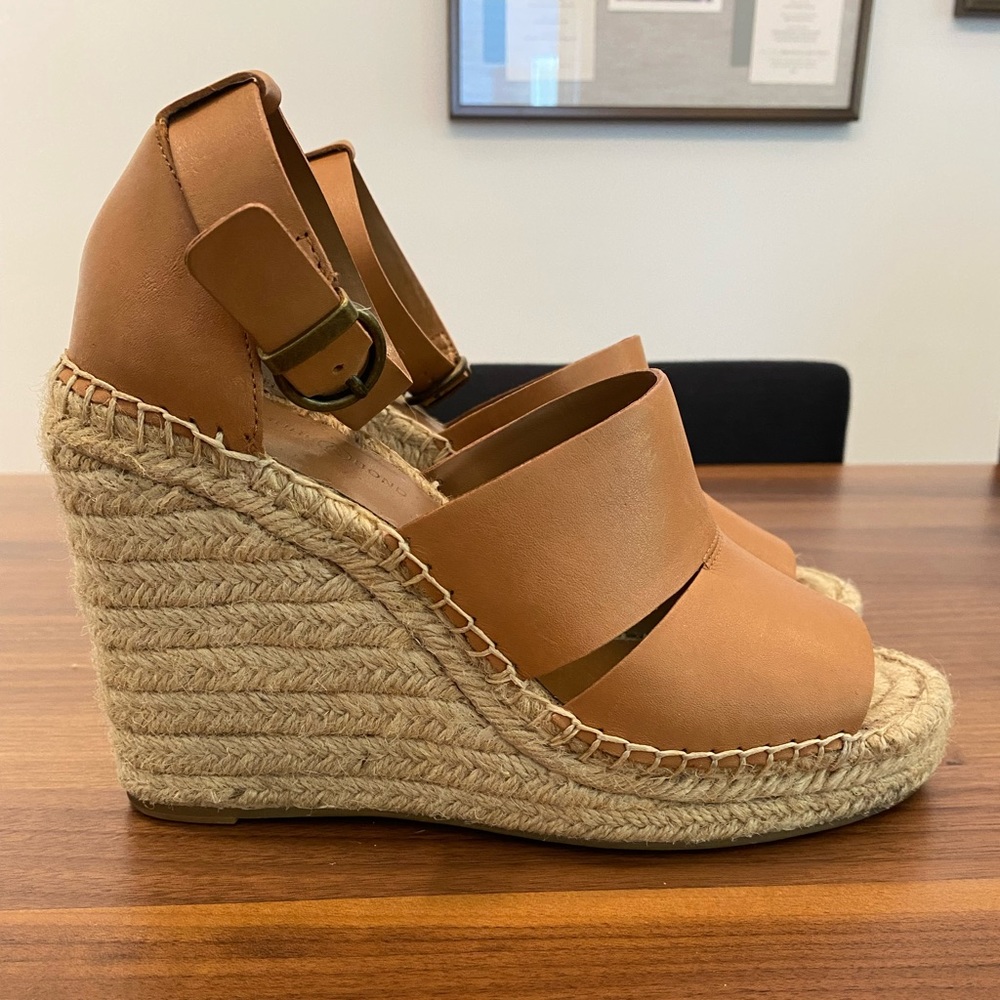 Treasure & Bond Sannibel platform sandal (size 7)